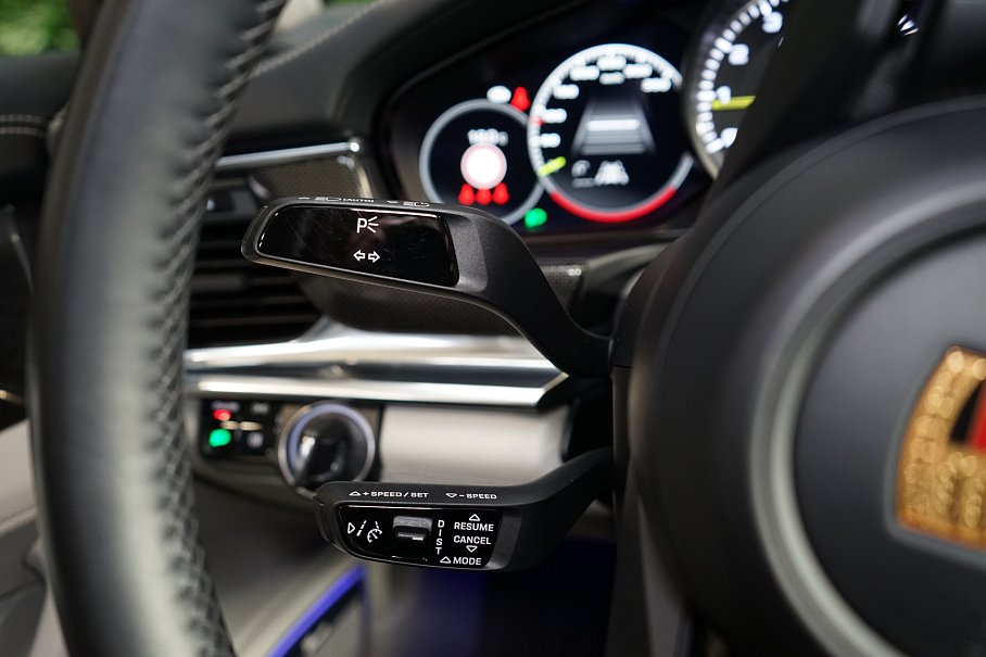 Porsche Panamera Sport Turismo Turbo S e-Hybrid
