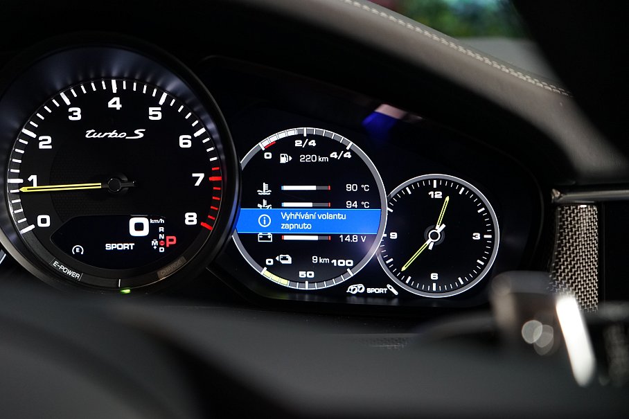 Porsche Panamera Sport Turismo Turbo S e-Hybrid