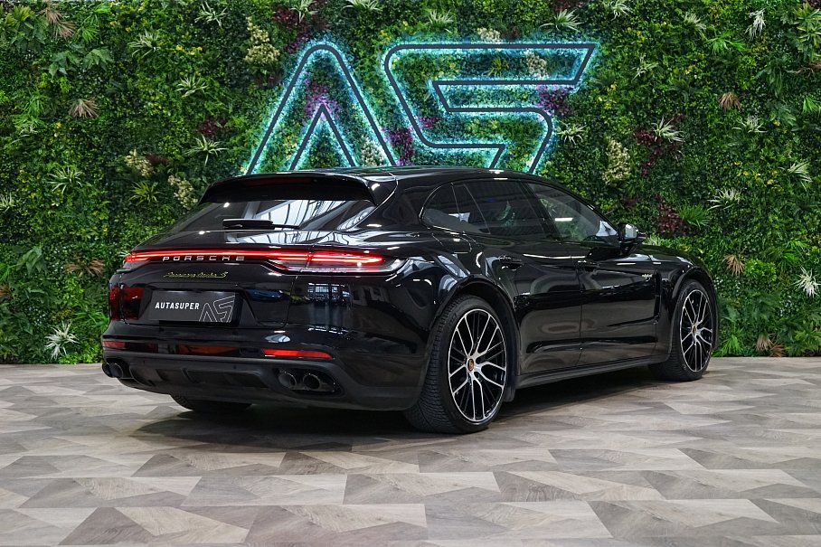 Porsche Panamera Sport Turismo Turbo S e-Hybrid
