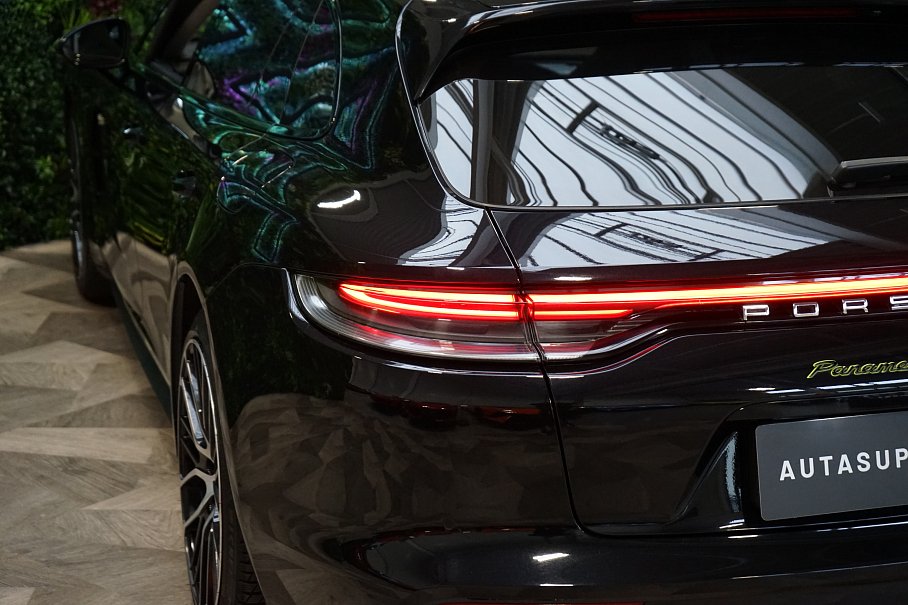 Porsche Panamera Sport Turismo Turbo S e-Hybrid