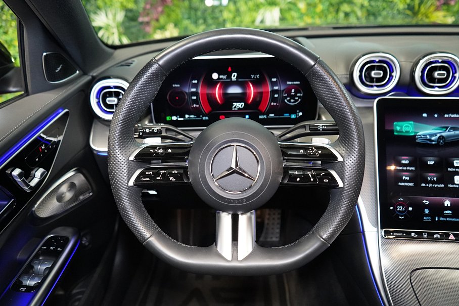 Mercedes-Benz Třída C 220d 4Matic Kombi