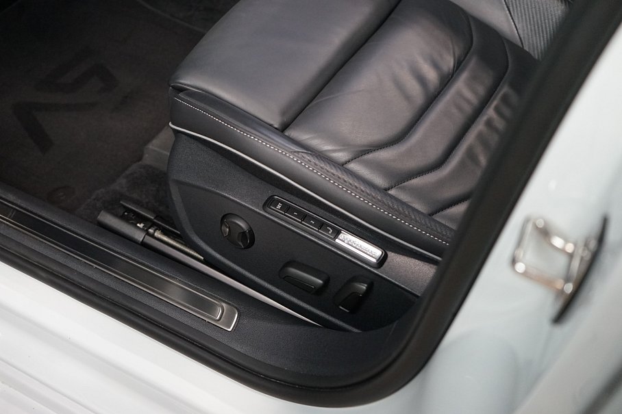 Volkswagen Arteon 2.0 TSI R-Line
