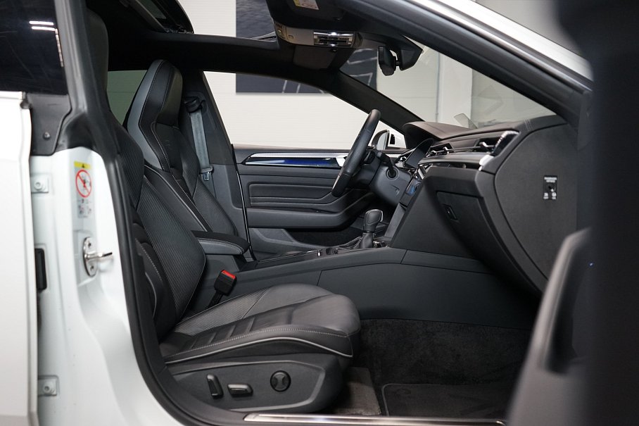 Volkswagen Arteon 2.0 TSI R-Line