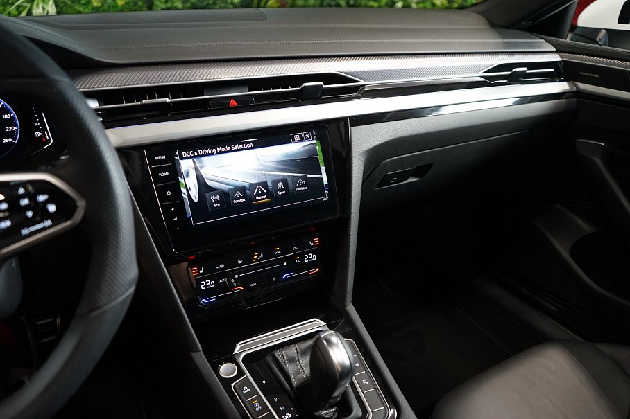 Volkswagen Arteon 2.0 TSI R-Line