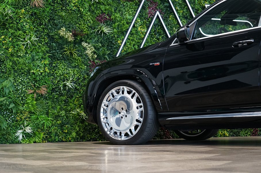 Mercedes-Benz GLS Brabus 800 Maybach