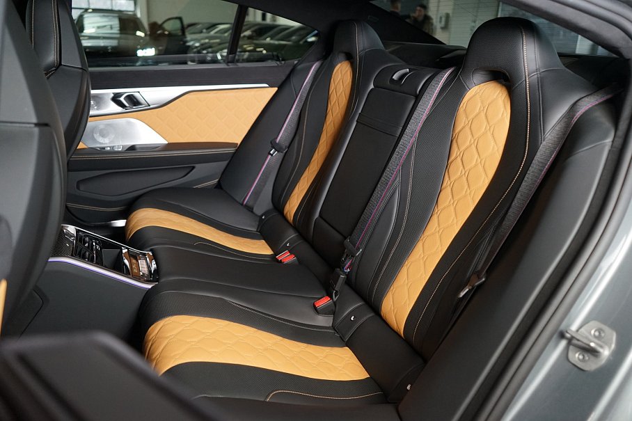 BMW M8 Gran Coupé Competition xDrive