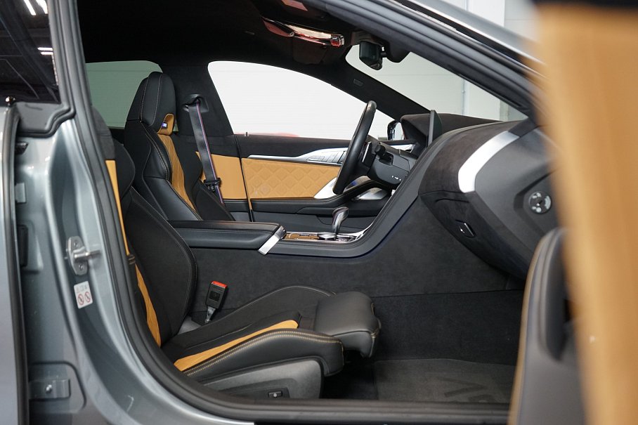 BMW M8 Gran Coupé Competition xDrive