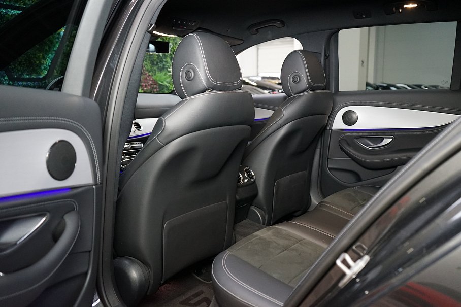 Mercedes-Benz Třídy E 220d 4Matic