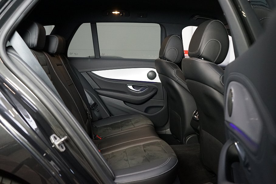 Mercedes-Benz Třídy E 220d 4Matic