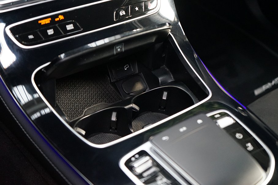 Mercedes-Benz Třídy E 220d 4Matic