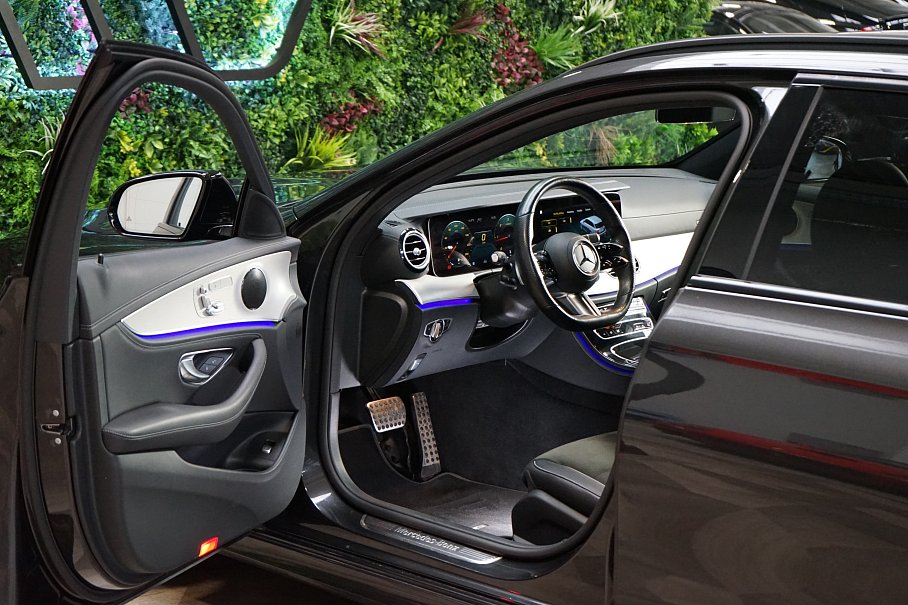 Mercedes-Benz Třídy E 220d 4Matic