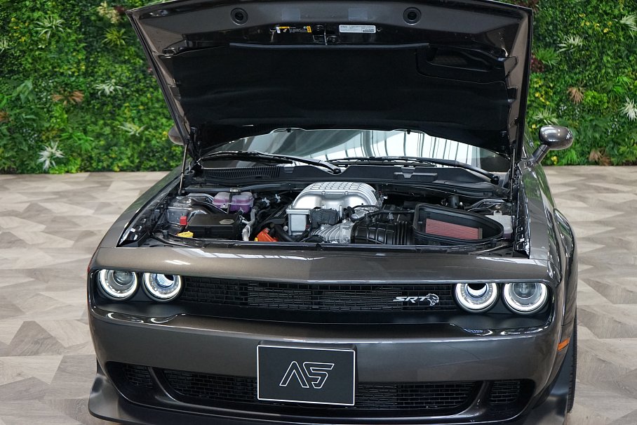 Dodge Challenger SRT HELLCAT