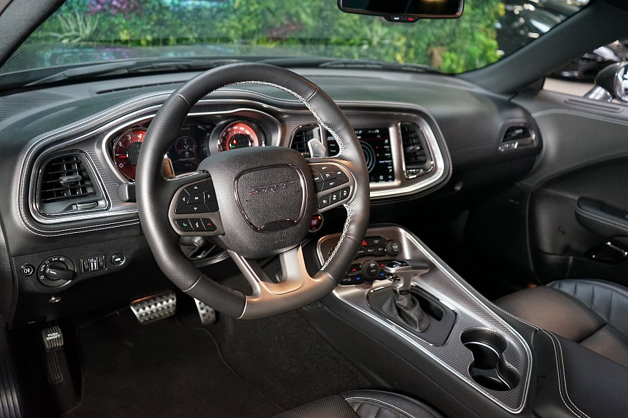 Dodge Challenger SRT HELLCAT