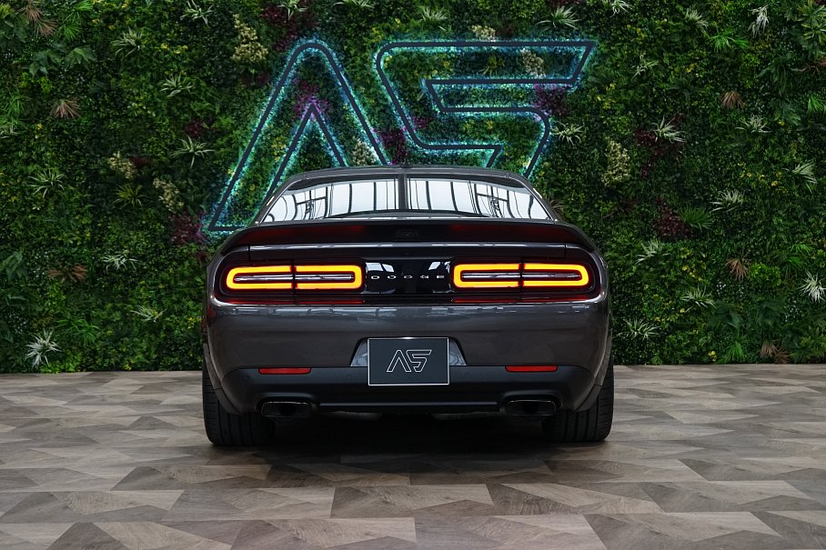 Dodge Challenger SRT HELLCAT