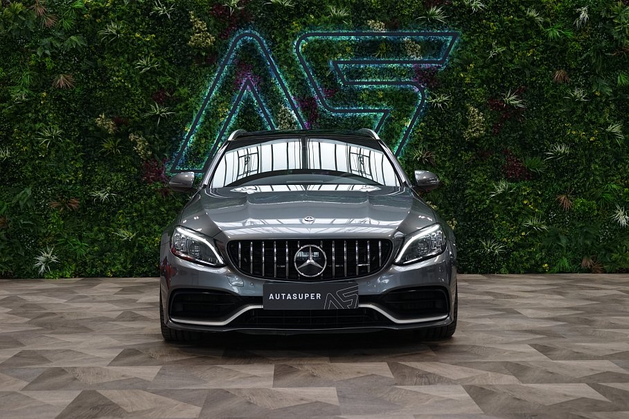 Mercedes-Benz Třída C 63 AMG Wagon