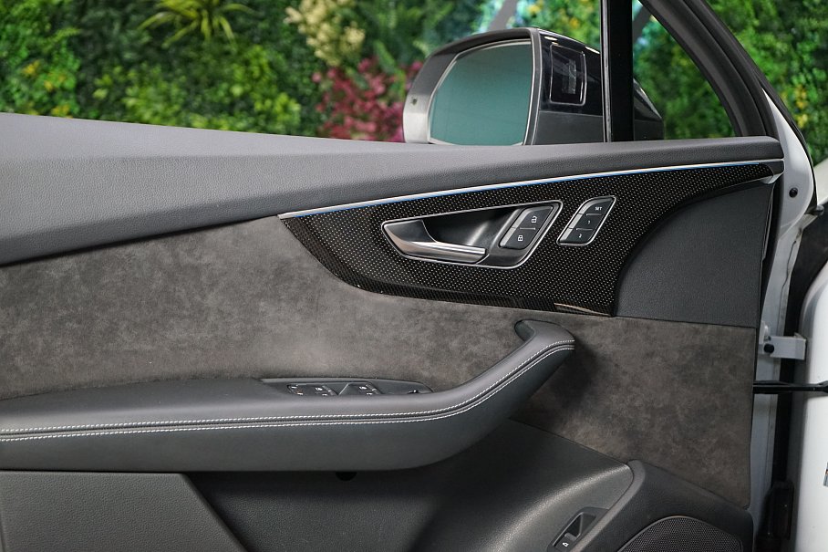 Audi SQ7 4.0 TDI quattro
