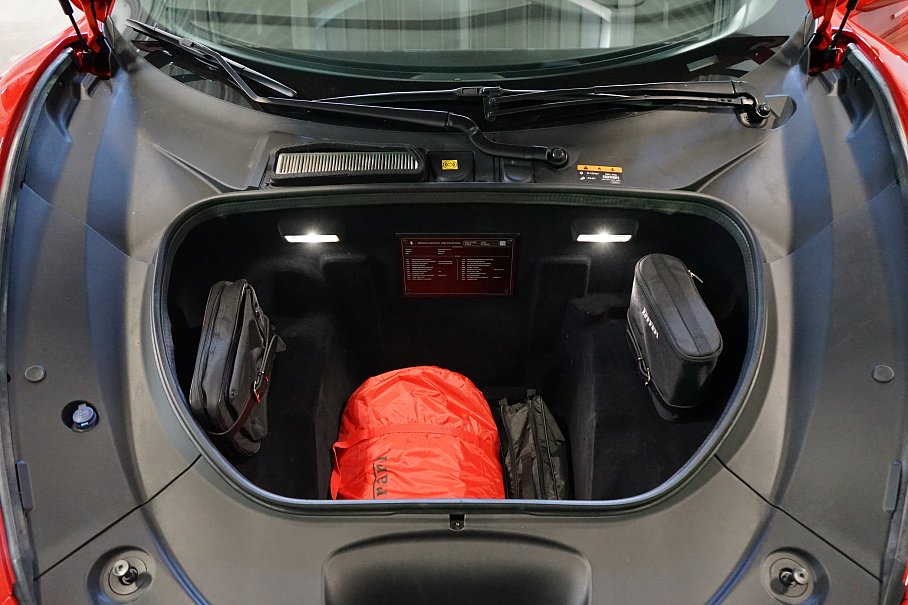 Ferrari F8 Tributo