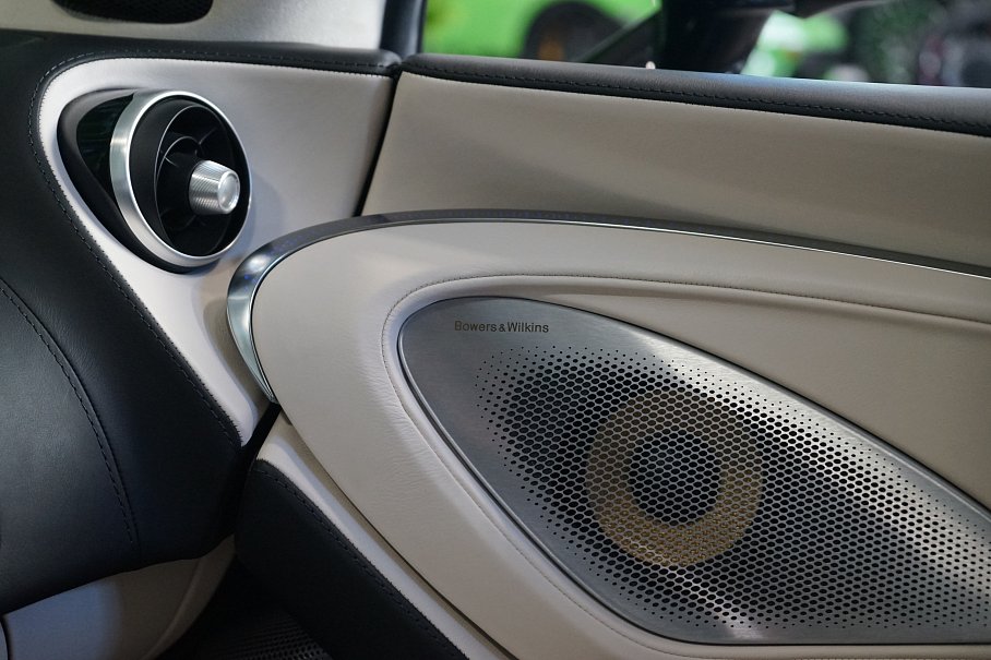 McLaren GT 