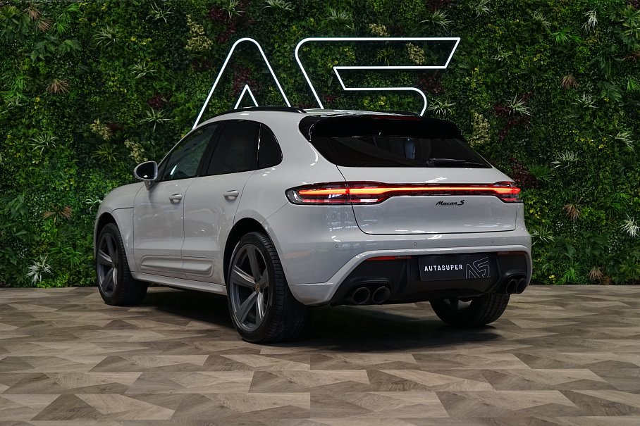 Porsche Macan S