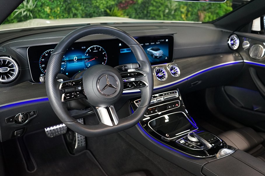 Mercedes-Benz Třída E 300 Cabriolet
