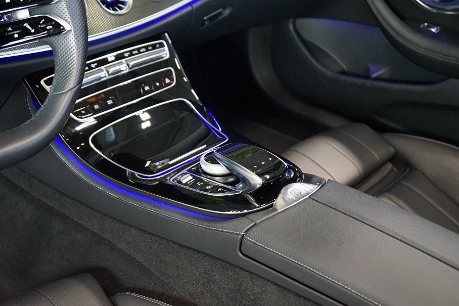 Mercedes-Benz Třída E 300 Cabriolet