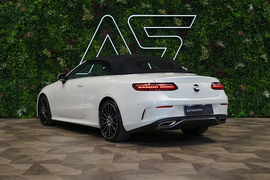 Mercedes-Benz Třída E 300 Cabriolet
