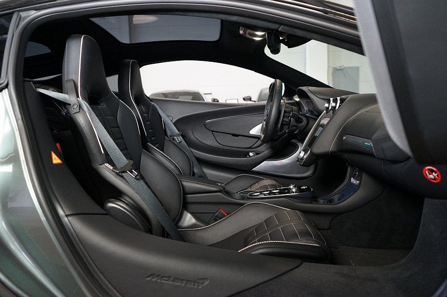 McLaren GTS 