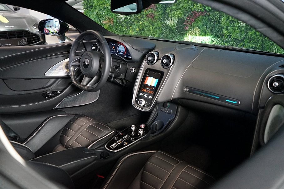 McLaren GTS 