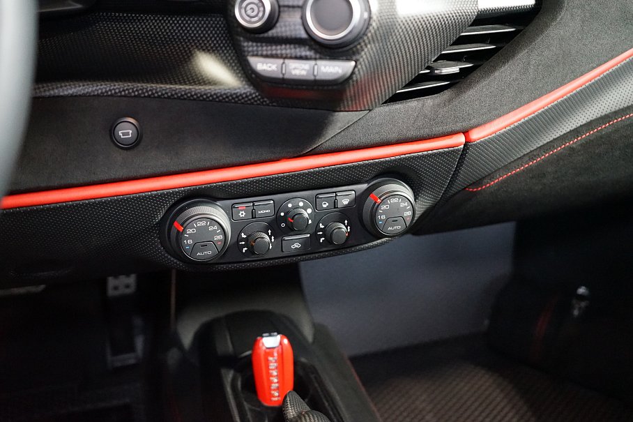 Ferrari 488 Pista