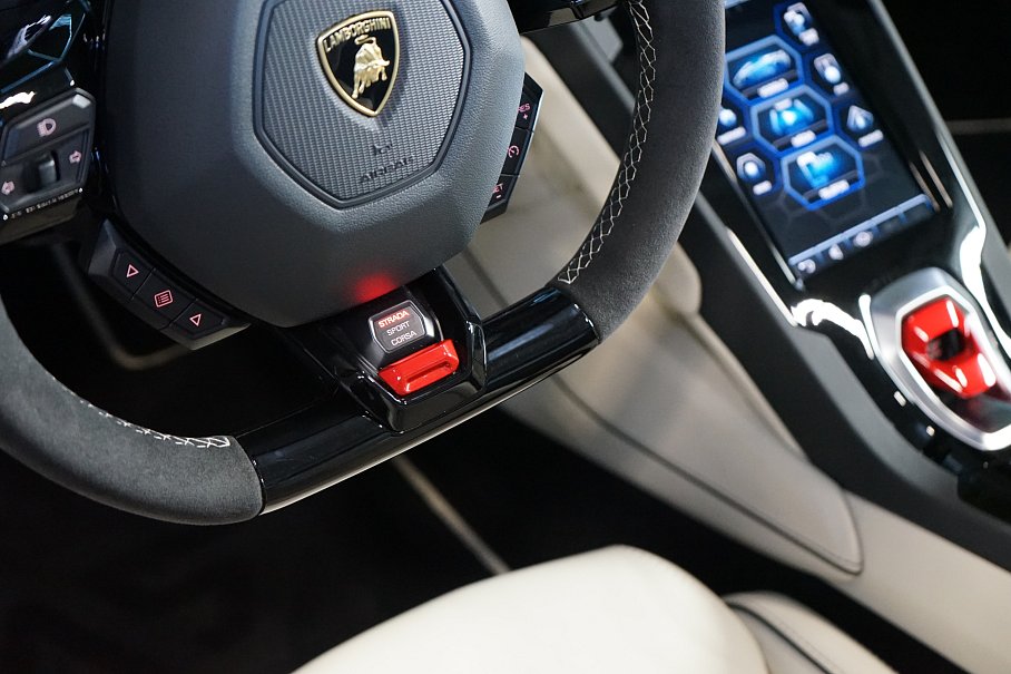 Lamborghini Huracán EVO Spyder AWD