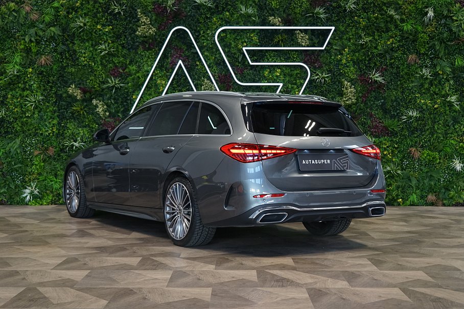 Mercedes-Benz Třída C 220d 4Matic