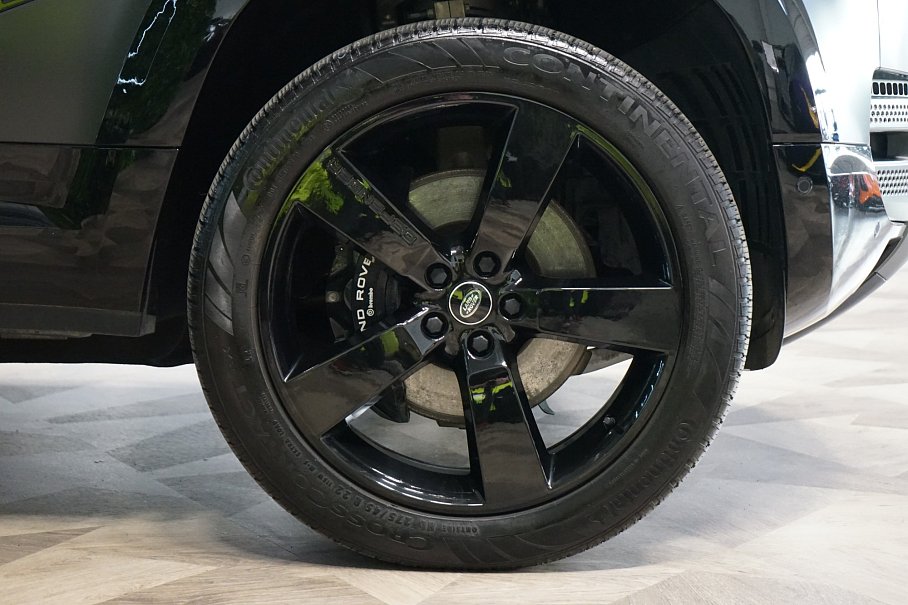 Land Rover Defender P525 110