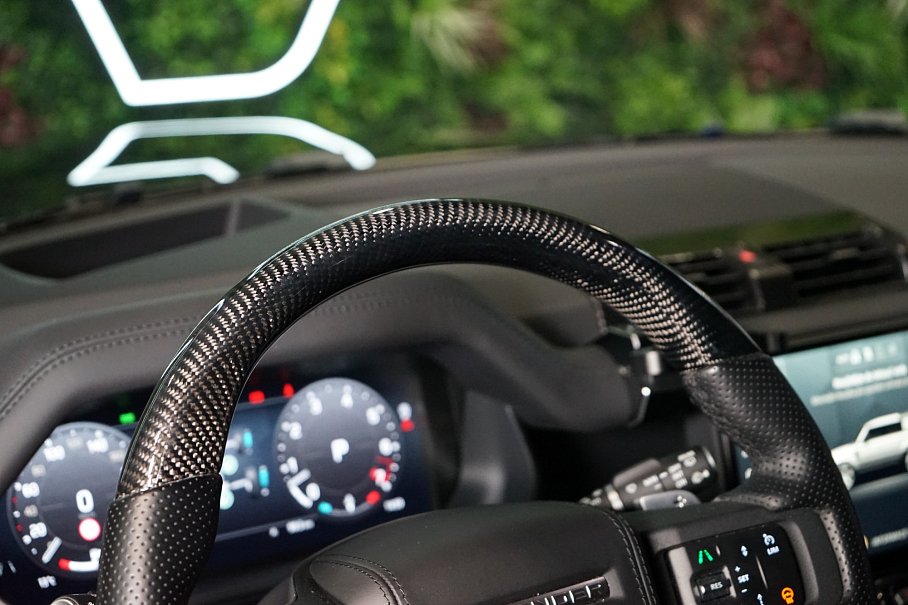 Land Rover Defender P525 110