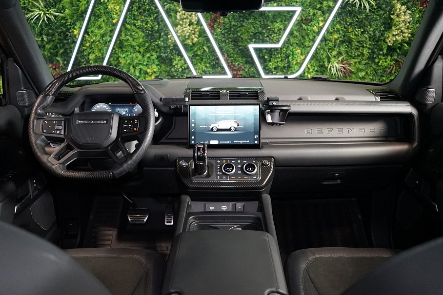 Land Rover Defender P525 110