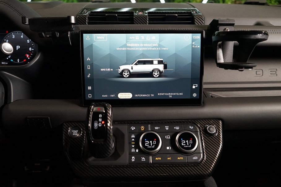 Land Rover Defender P525 110