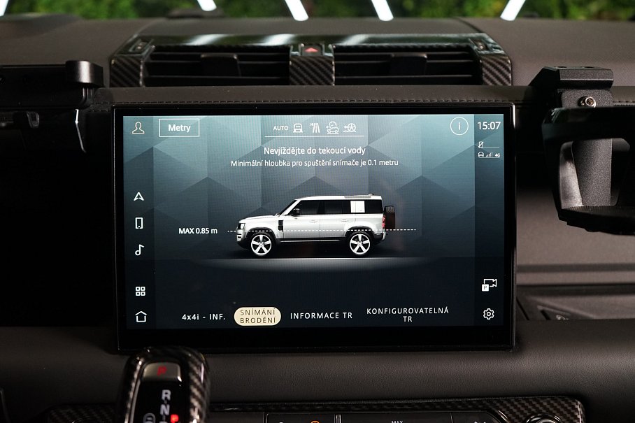 Land Rover Defender P525 110