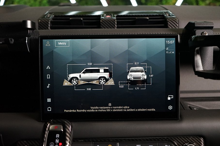 Land Rover Defender P525 110