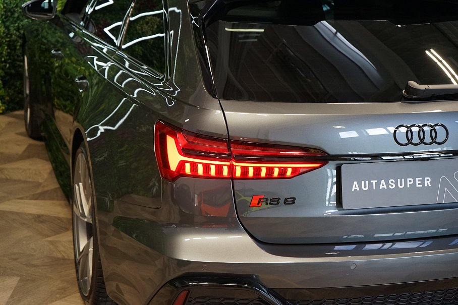 Audi RS 6 Avant TFSI quattro