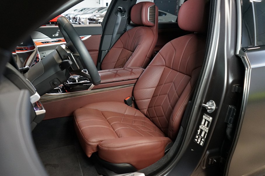 BMW Řada 7 740d xDrive