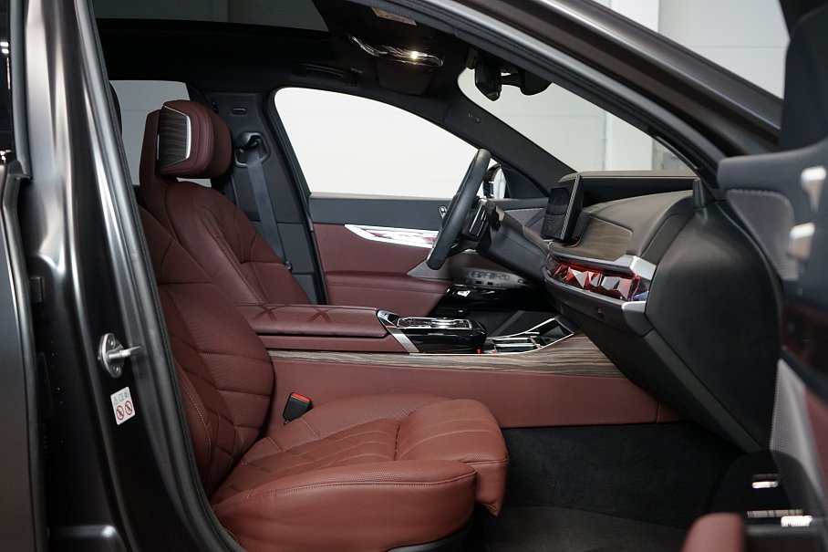 BMW Řada 7 740d xDrive