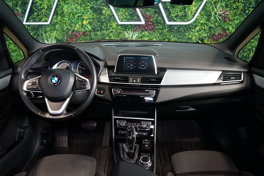 BMW Řada 2 218d xDrive Gran Tourer