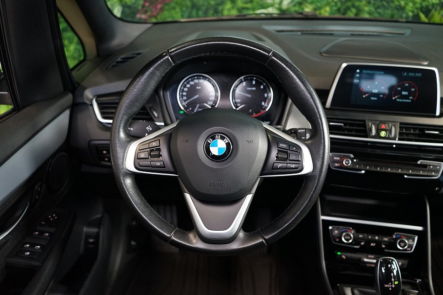 BMW Řada 2 218d xDrive Gran Tourer