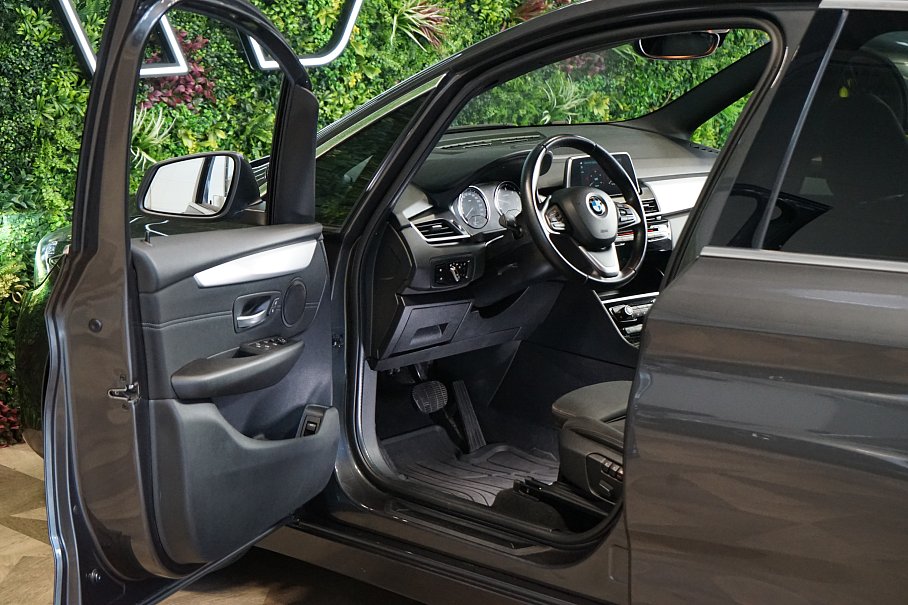 BMW Řada 2 218d xDrive Gran Tourer