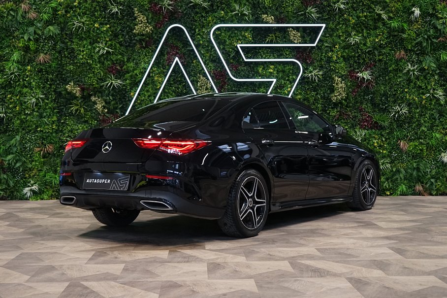 Mercedes-Benz CLA 180