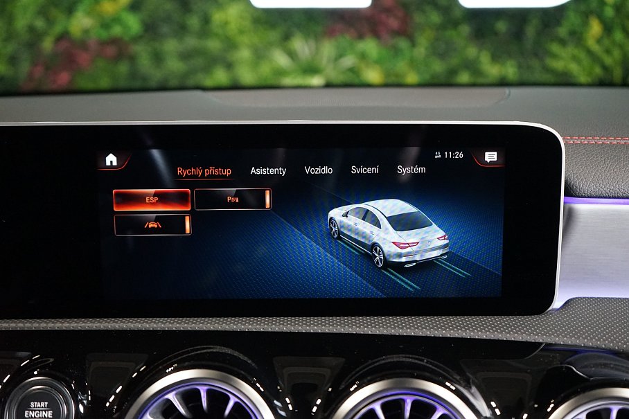 Mercedes-Benz CLA 180