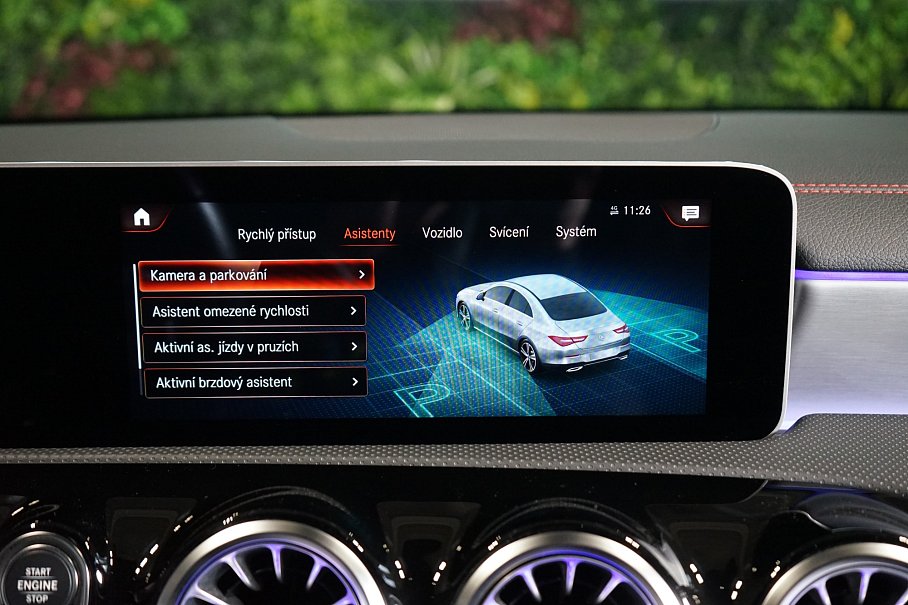 Mercedes-Benz CLA 180