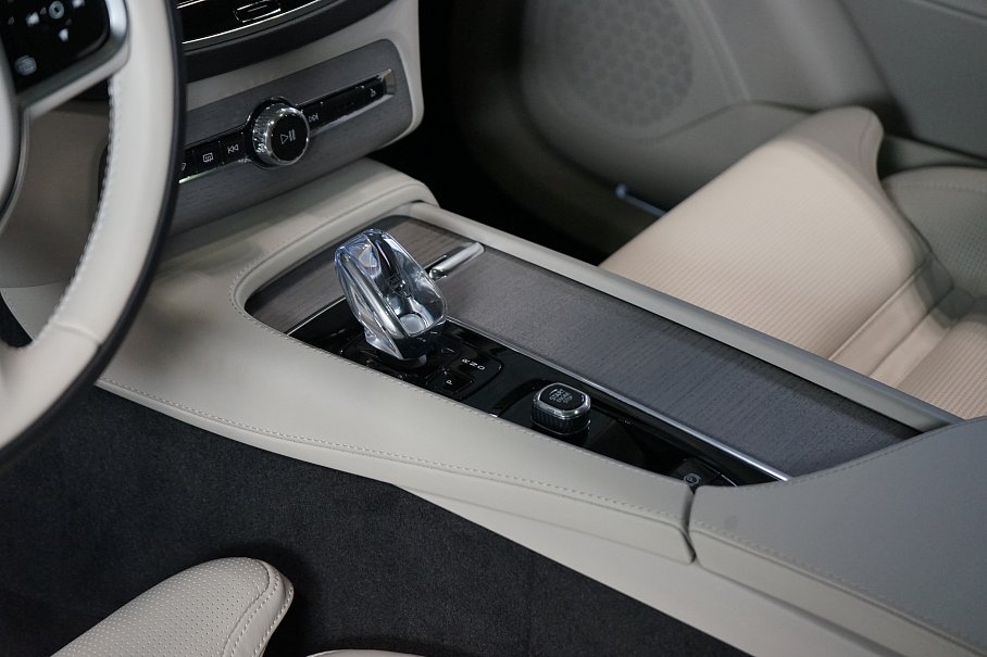 Volvo XC90 T8 AWD Recharge