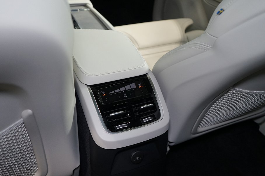 Volvo XC90 T8 AWD Recharge