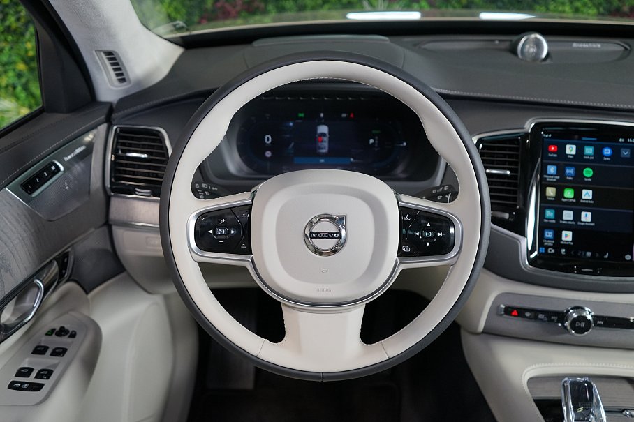 Volvo XC90 T8 AWD Recharge