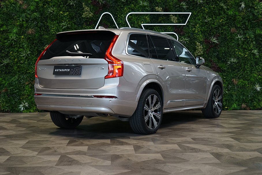 Volvo XC90 T8 AWD Recharge